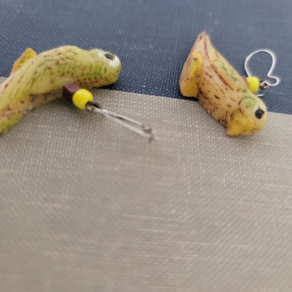 Handmade Parrot earrings exotic tropical dangle - Picture 3 of 3